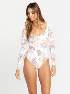 Volcom Coco Ho Bodysuit -Free Tide Area O3032300 WHT F 1188x1584 crop center 36b3aa77 4484 4abe 97e0 4d6ca702c0e3